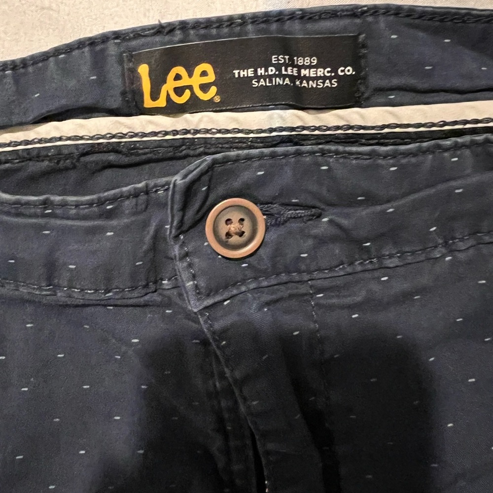LEE SHORTS - Picture 2 of 5